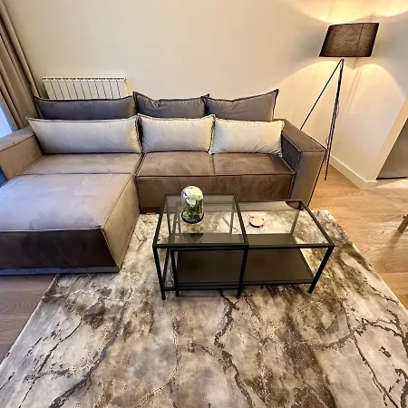 Skyway Waterfront * Belgrado