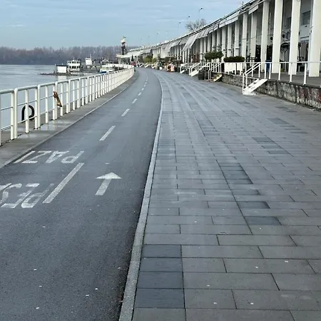 Skyway Waterfront Apartamento