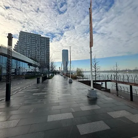 Skyway Waterfront * Belgrado